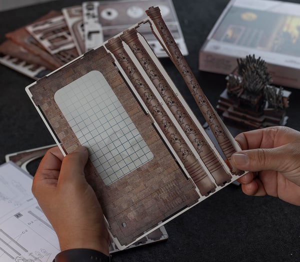 Miniatyrbillede 7 af 26: Revell Tiny Adventure Iron Throne - House of the Dragon Model af passagerskib Monteringssæt