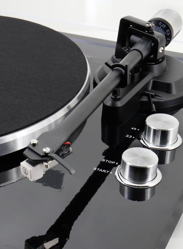 Soundmaster PL790SW levysoitin Musta Ohje