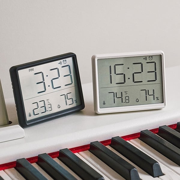 Digitalt Barometer med ur til væggen - Sort