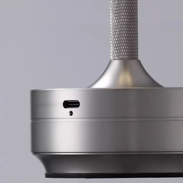 Bordslampa/nattlampa med touchkontroll och USB-laddning - Silver