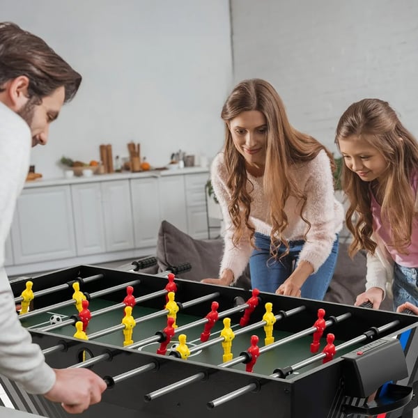 4-i-1 spillebord med bordfodbold, billard, airhockey og bordtennis