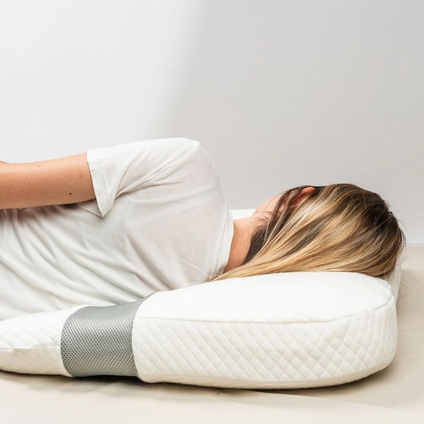 Ergonomisk U-formet pude i memory-skum til støtte og aflastning