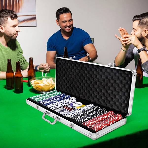 Pokersæt - taske, jetoner og blackjack-dug