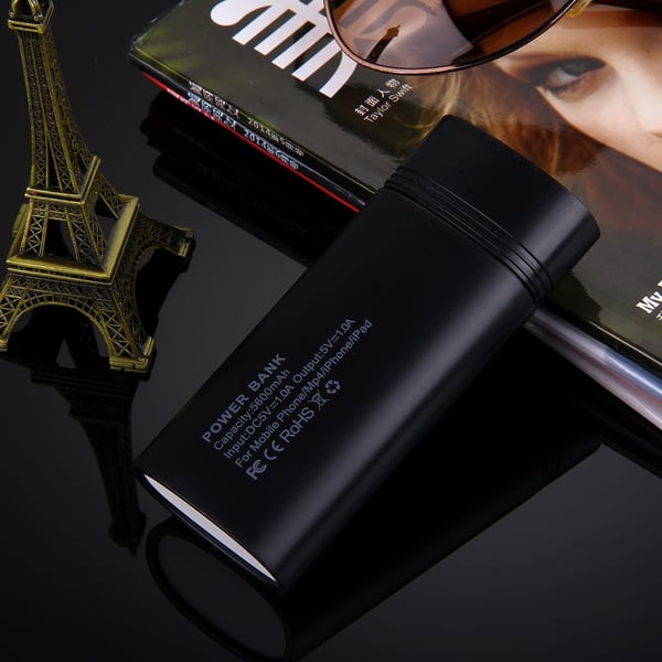 Powerbank-kabinet 5600 mAh til 2×18650-batterier