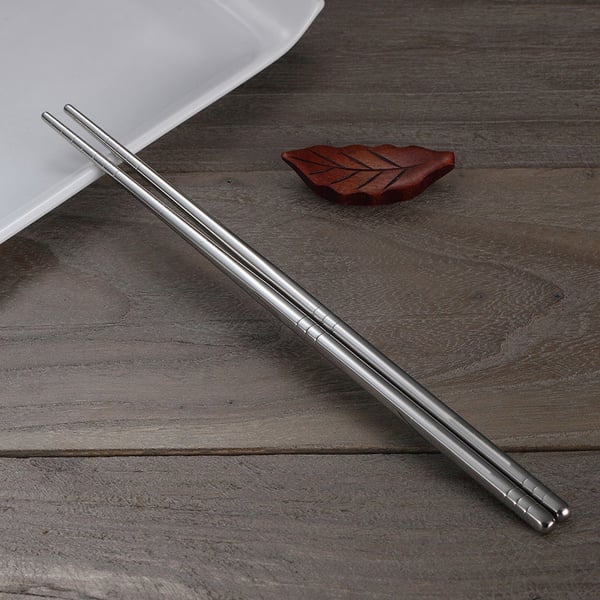 Spisepinner i metall 23cm / gjenbrukbare sushipinner / chopsticks Spisepinner i metall 23cm / gjenbrukbare sushipinner / chopsticks