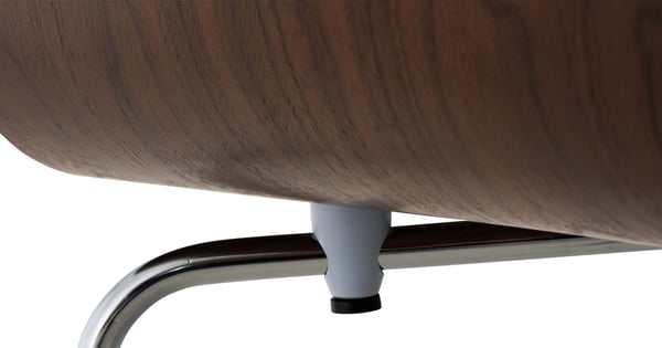 Pepe besøgsstol I Ergonomisk formet lænestol med træsæde I Robust metalramme I Komfort og stil med robust konstruktion