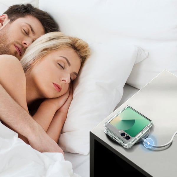 Samsung Galaxy Z Flip 6 - Mjukt Skyddsskal i silikon