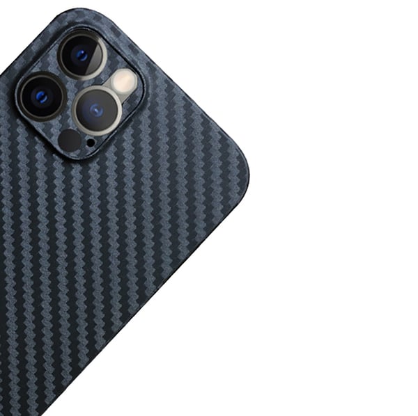 IPHONE 15 PRO SKAL Karbon utseende