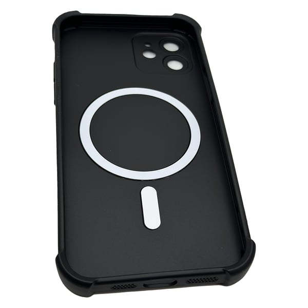 iPhone 12 -  Silikonskal med Magnetiskt Stötskydd