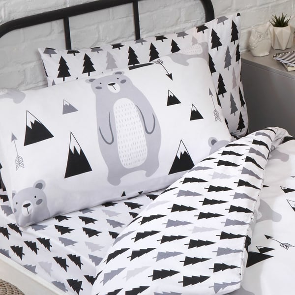 Bedding & Beyond Scandi Bear Forest Fitted Sheet Set