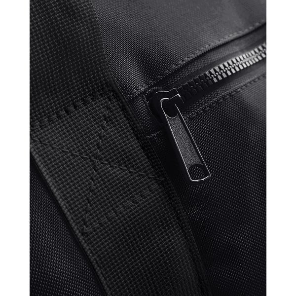 Bagbase Plain Varsity Barrel / Duffle -laukku (20 litraa)