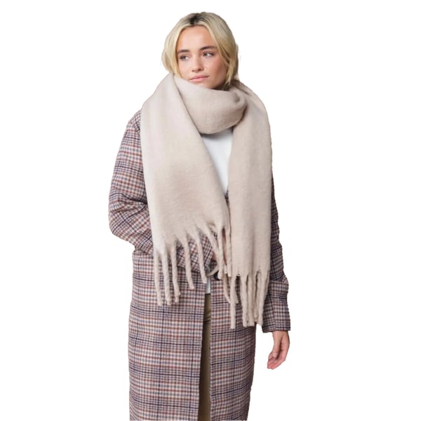 Beechfield Fluffy Scarf