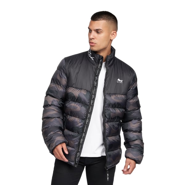 Born Rich Carlito Camo Camo oversized polstret jakke til mænd Born Rich Carlito Camo Camo oversized polstret jakke til mænd