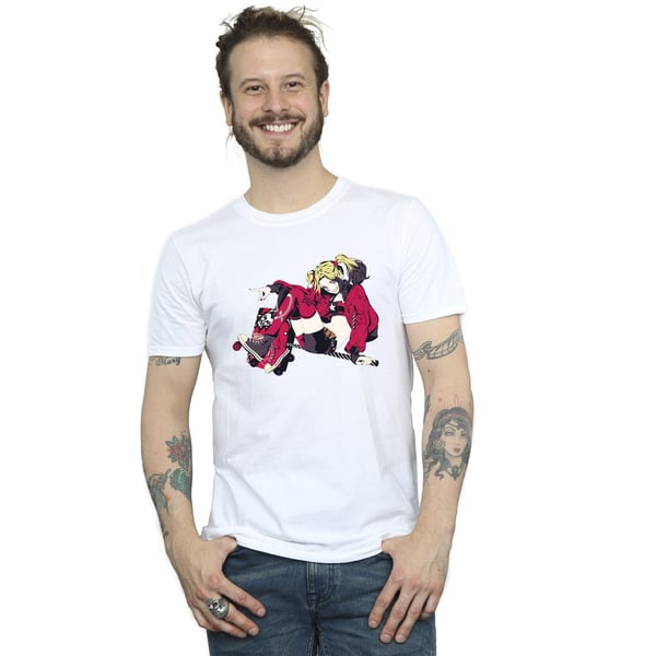DC Comics Mens Harley Quinn Rollerskates T-Shirt