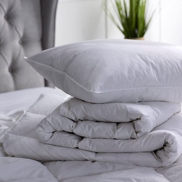 Belledorm Hotel Suite dyne med andefjer