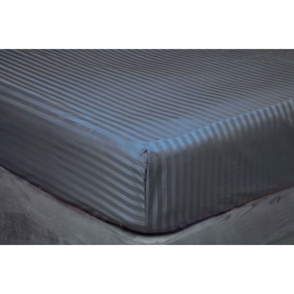 Belledorm Hotel Suite Stripe -aluslakana