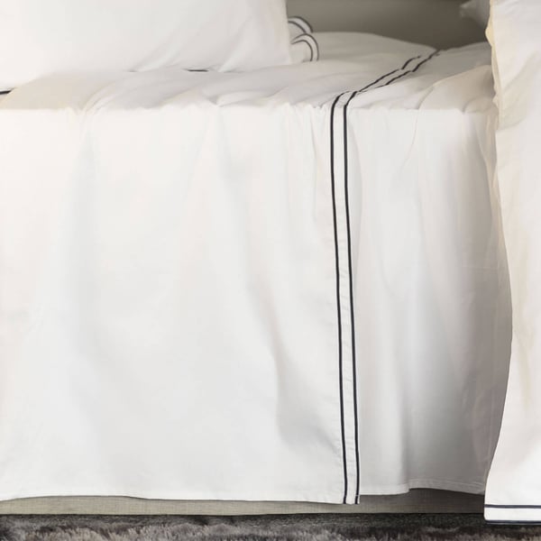 Belledorm Savoy -kirjailtu lakanakangas