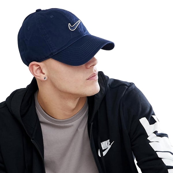 Nike Swoosh Cap