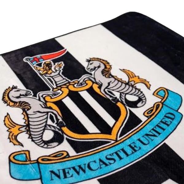 Newcastle United FC The Magpies Crest Rug