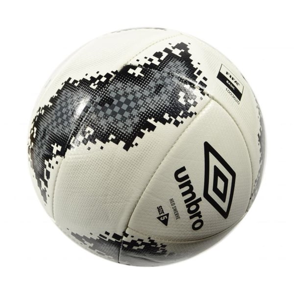 Umbro Neo Swerve fodbold