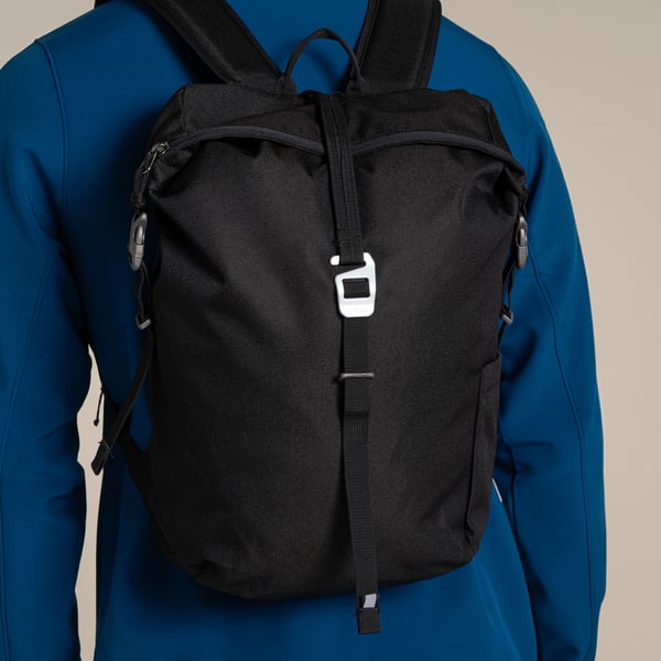 Craghoppers Kiwi Classic Roll Top Backpack