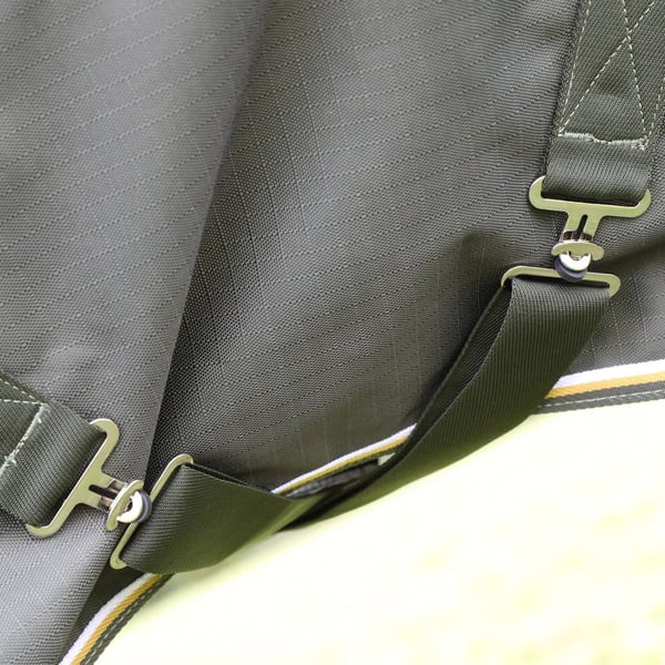 Highlander Plus Standard-Neck 50g tæppe til hestestilling