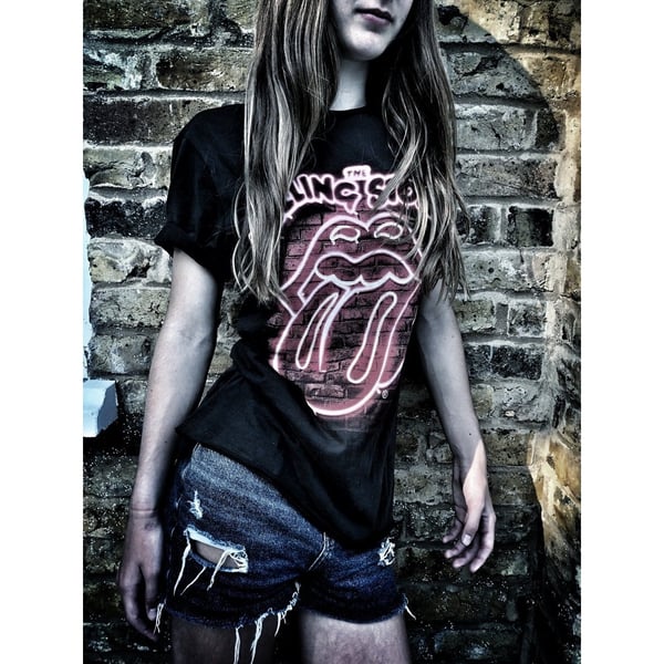Amplified Unisex Adult Neon Light The Rolling Stones T-Shirt