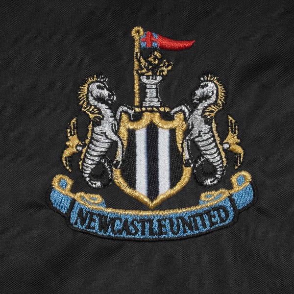Newcastle United FC Mens Crest Peaked Windbreaker