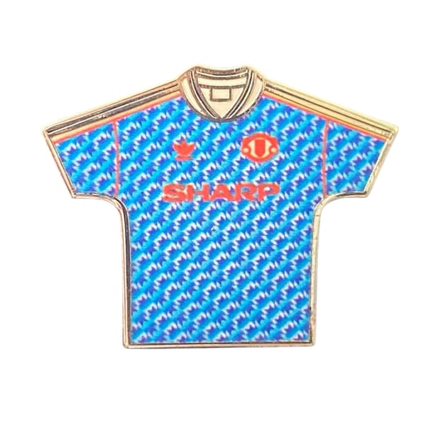 Fan Originals United Pin Retro Badge