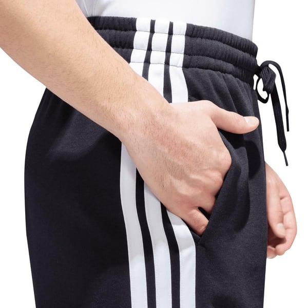 Adidas miesten Essentials French Terry 3 Stripes -sortsit