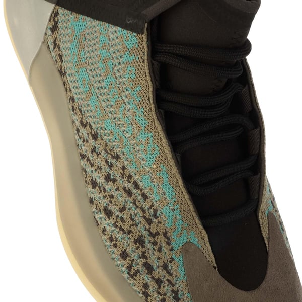 Yeezy miesten QNTM-lenkkarit