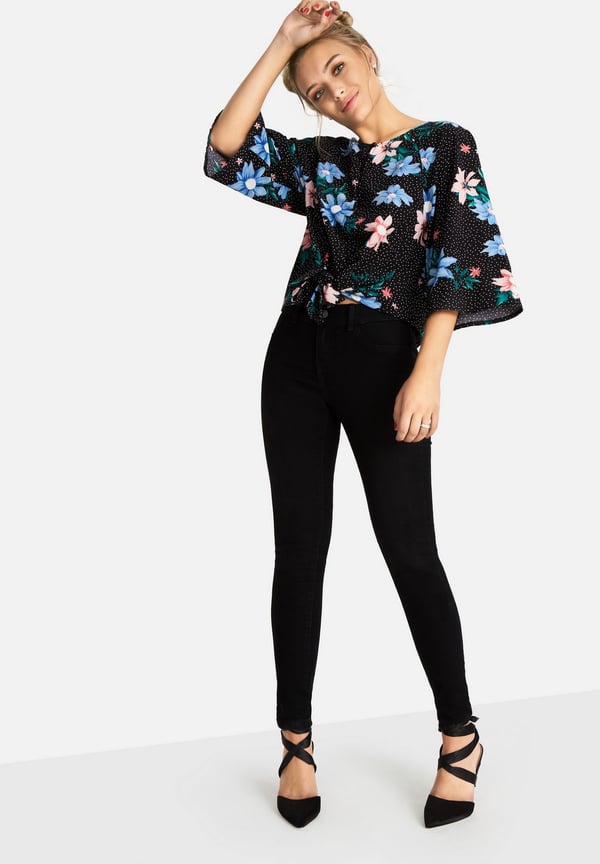 Girls On Film Dame/Damer Lio blomstret bluse med bindebånd