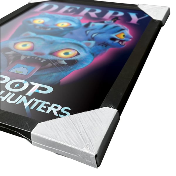 K-Pop Demon Hunters Derpy Tiger kehystetty juliste