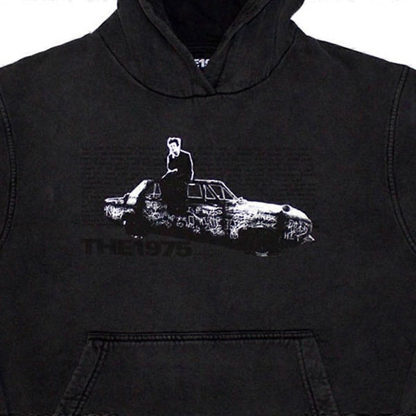 The 1975 Unisex aikuisten autonkuva pesty huppari