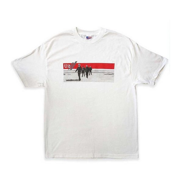 U2 Unisex Adult Vertigo Tour 2005 Band Photo Back Print T-Shirt U2 Unisex Adult Vertigo Tour 2005 Band Photo Back Print T-Shirt