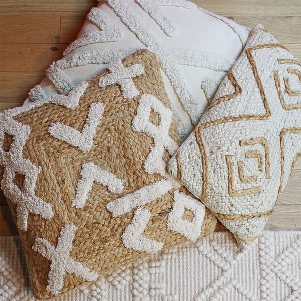 Furn Mynu juuttipunottu tyynynpäällinen