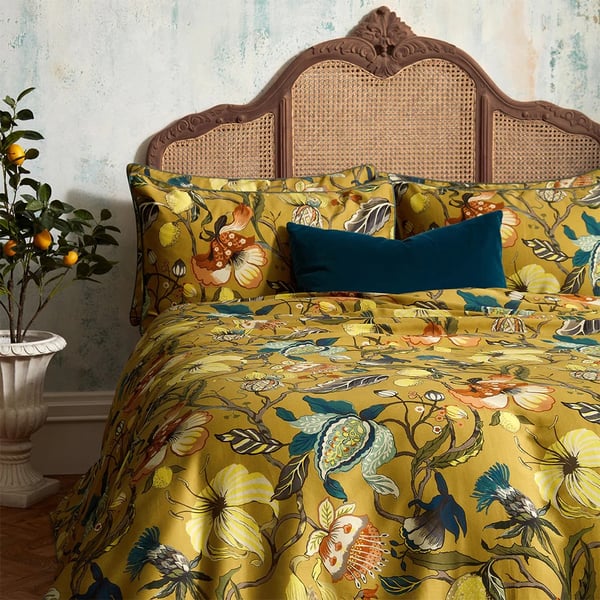 EW By Edinburgh Weavers Morton Contrast Piping Sateen Floral Duvet Cover Set