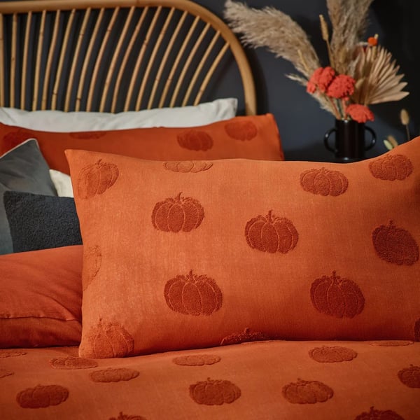 Furn Tufted Cotton Pumpkin Duvet Cover Set