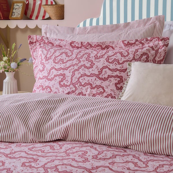 Wylder Brianna Reversible Cotton Floral Duvet Cover Set