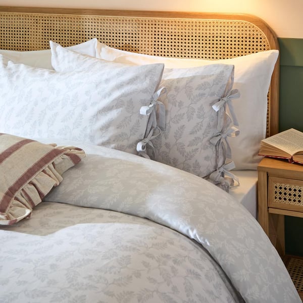 Wylder Chloe Reversible Cotton Printed Duvet Cover Set