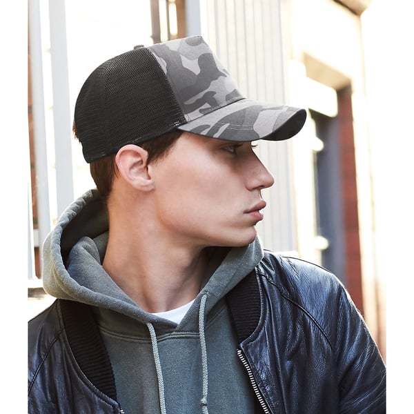 Beechfield Retro Kamouflage Snapback Trucker Keps