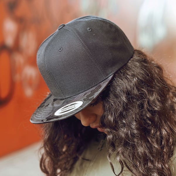 Flexfit Camo Visor Snapback Keps