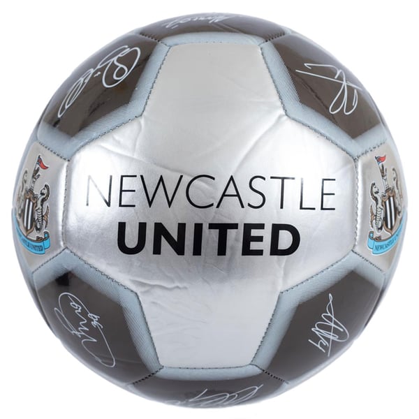 Newcastle United FC Signature 26 Panel Football