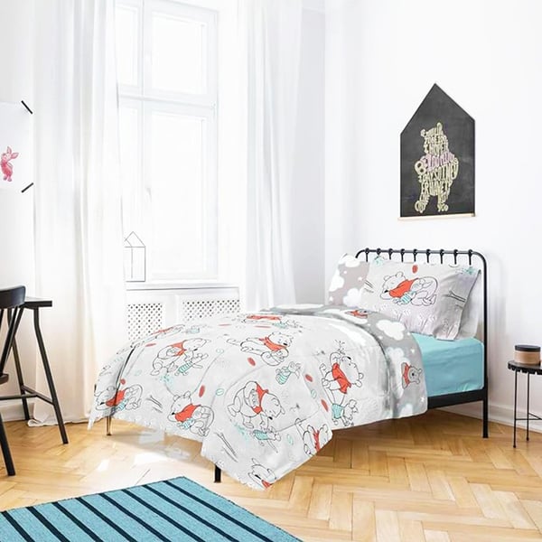 Winnie the Pooh Clouds Reversible Duvet Set