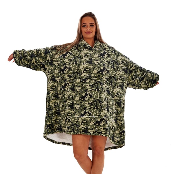 Keanu Unisex Adult Camouflage Fleece Sherpa Lined Oversized Blanket Hoodie