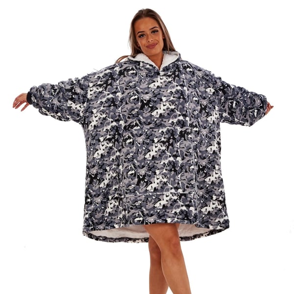 Keanu Unisex Adult Camouflage Fleece Sherpa Lined Oversized Blanket Hoodie