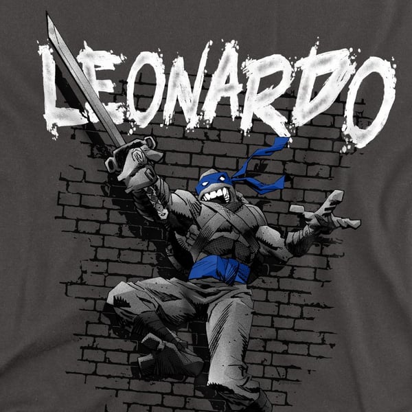 Teenage Mutant Ninja Turtles Unisex Adult Leonardo T-Shirt