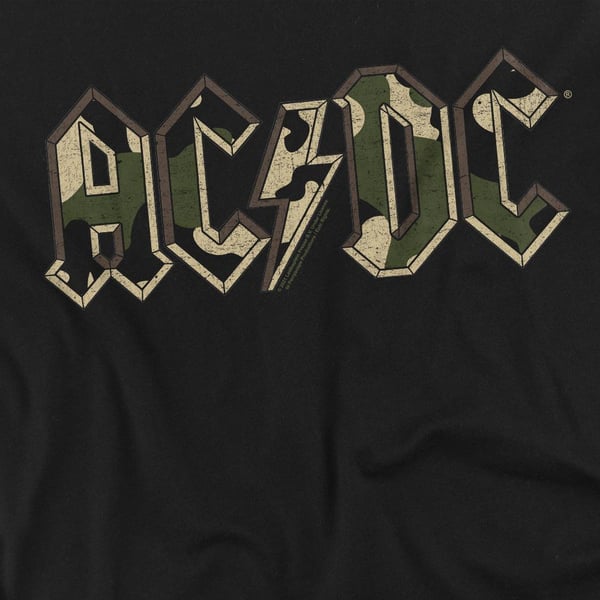 AC/DC T-shirt med camo-logo til mænd