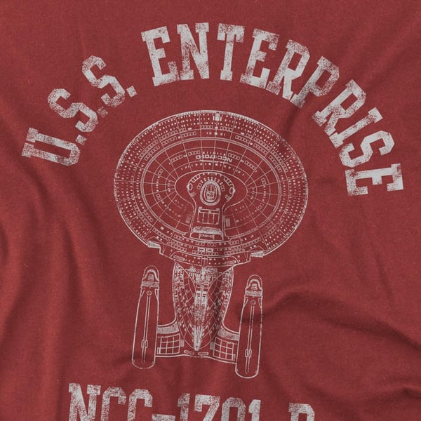 Star Trek Miesten Enterprise D Urheilullinen T-paita
