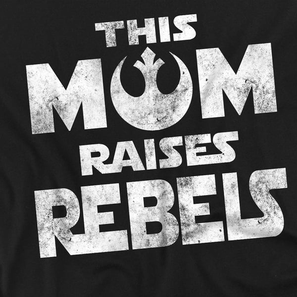 Star Wars Unisex Adult Mom Raises Rebels Mothers Day T-Shirt